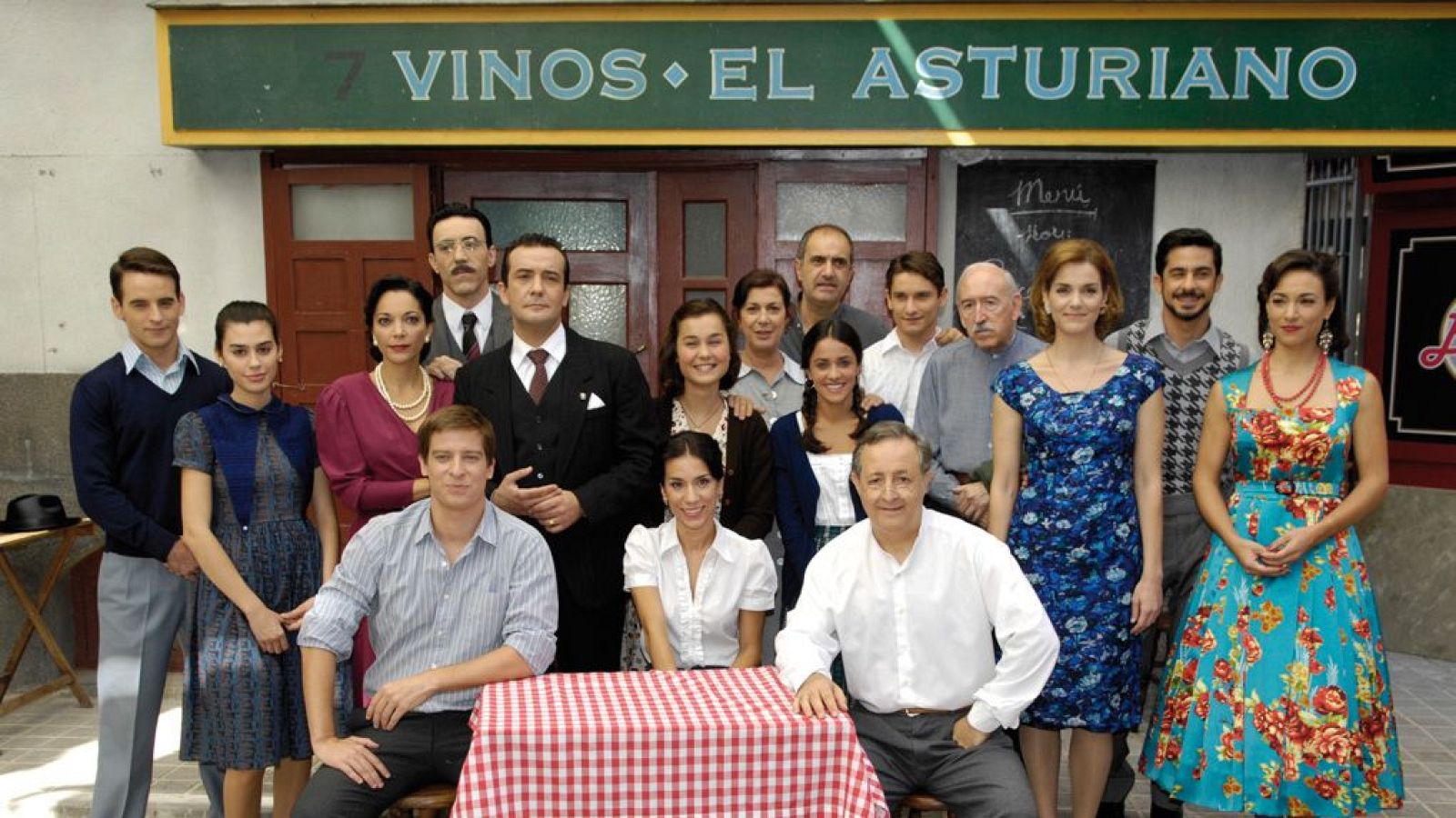 Amar en tiempos revueltos | Ver