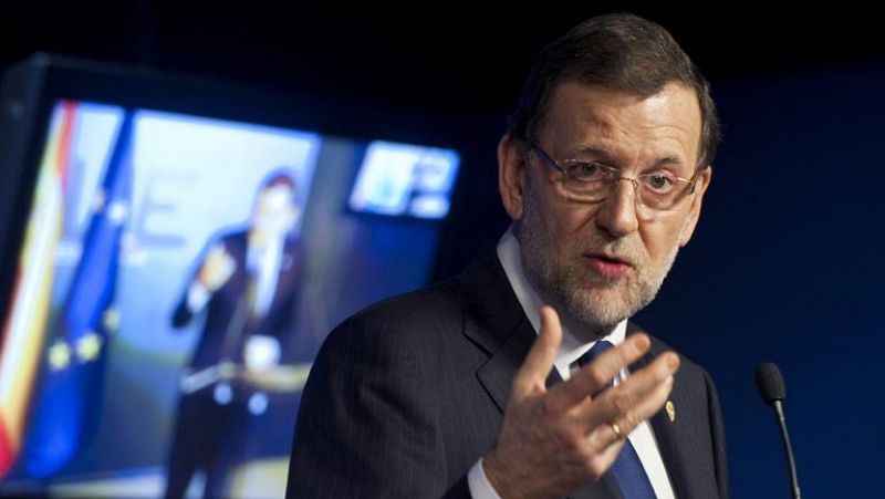 Rajoy defiende en el Consejo Europeo las ayudas directas a la banca y el crecimiento