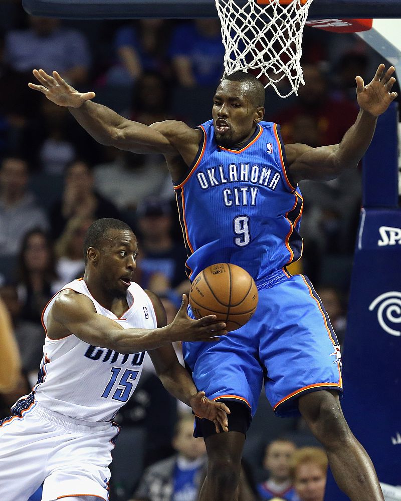 Los Nuggets suman 13 victorias consecutivas ante los Thunder de Ibaka