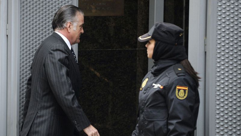 Bárcenas se niega a declarar ante Ruz por la supuesta caja B y a hacer otra prueba caligráfica