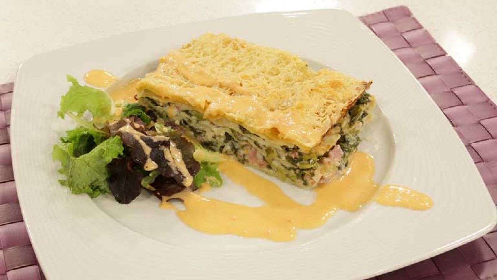 Saber cocinar - Lasaña de lacón con grelos