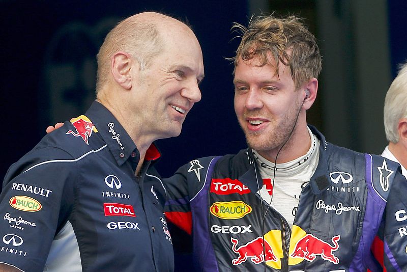 Vettel se disculpó en persona ante todo el personal de Red Bull por adelantar a Webber
