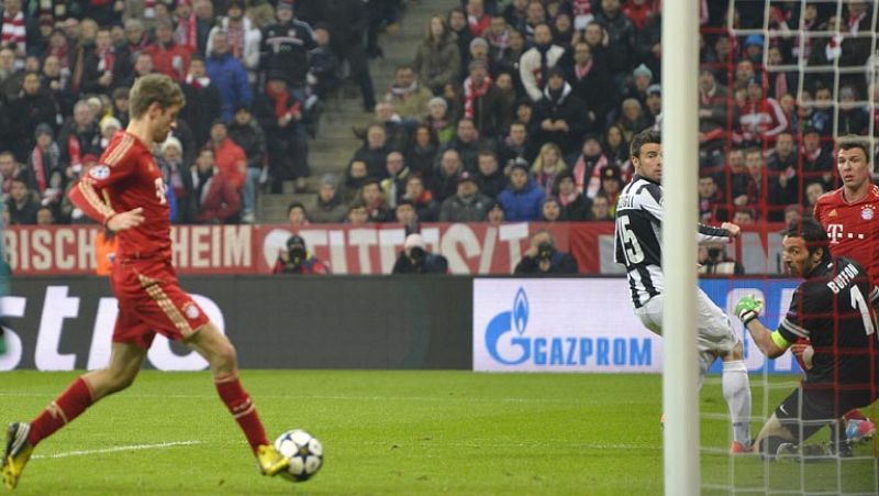 El Bayern pone un pie en semifinales