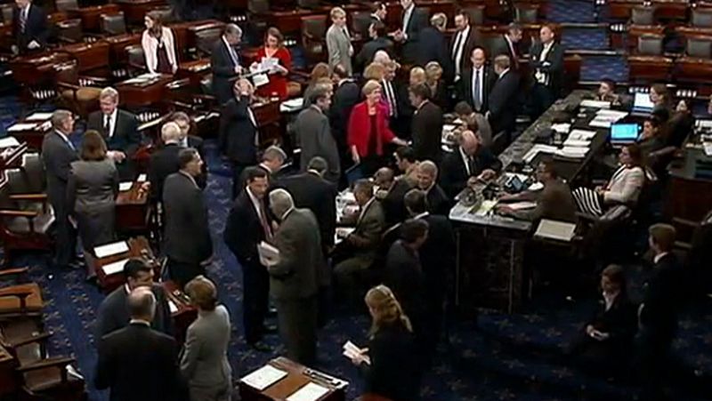 El Senado de EE.UU. da luz verde al debate para aumentar el control de armas