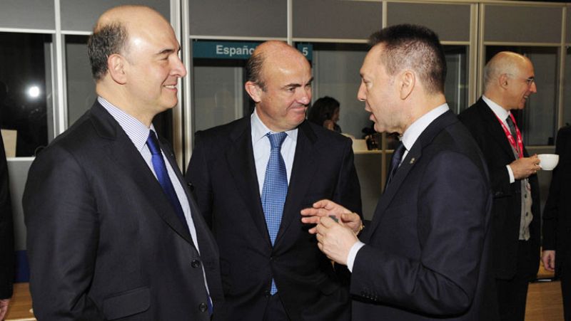 De Guindos pide al BCE que actúe para lograr un tipo de interés único para empresas europeas