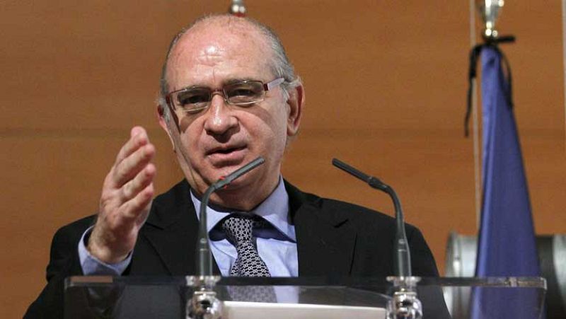 Sáenz de Santamaría condena el escrache ante su casa: "Es el terreno de mi vida y de mi familia"