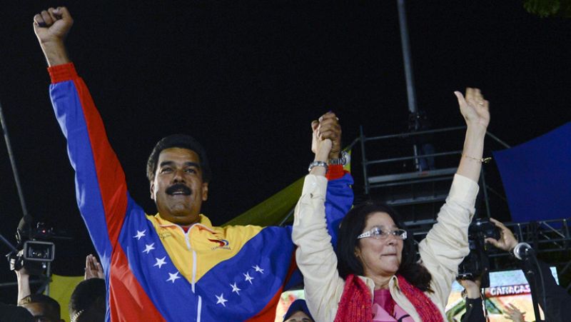 Maduro vence en Venezuela por estrecho margen pero Capriles no reconoce el resultado