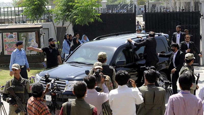 El expresidente paquistaní Musharraf huye del tribunal que acababa de dictar su arresto