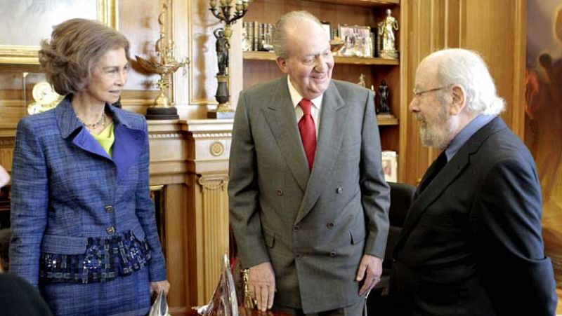 El rey reaparece tras su operación: "Pronto estaré dando guerra otra vez"