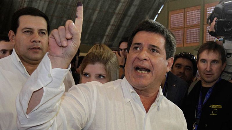 El Partido Colorado recupera el poder en Paraguay con la victoria del empresario Horacio Cartes
