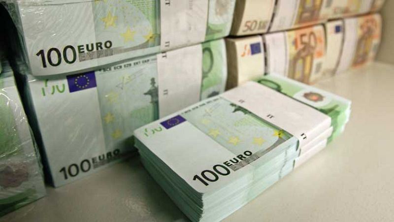 Bruselas: el déficit de España en 2012 fue del 7,1% sin ayudas a la banca y del 10,6% con ellas