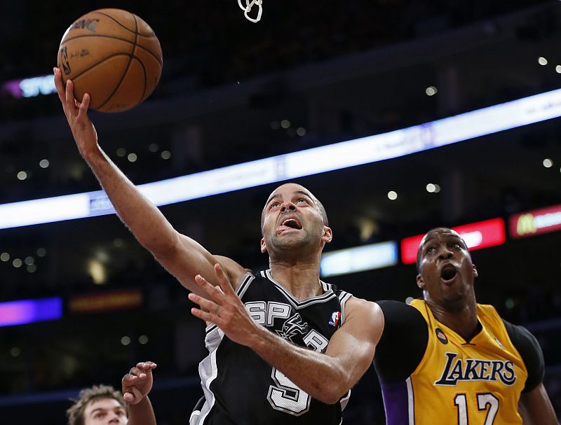 Los Spurs trituran a unos Lakers mutilados por las lesiones