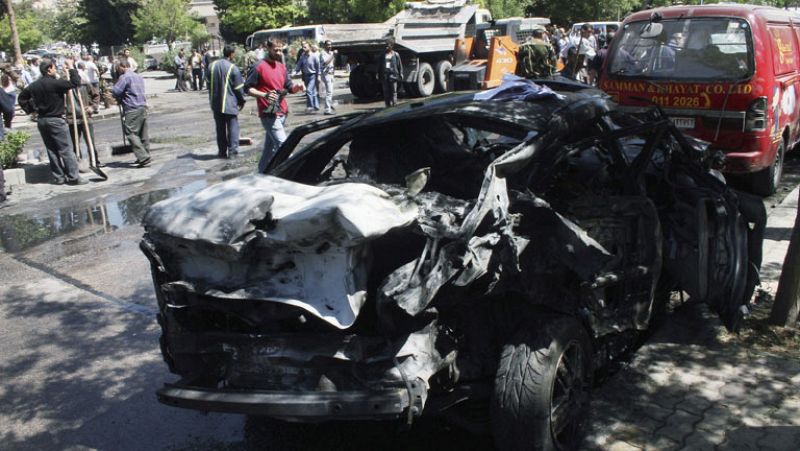 Otro coche bomba en el centro de Damasco causa al menos 13 muertos