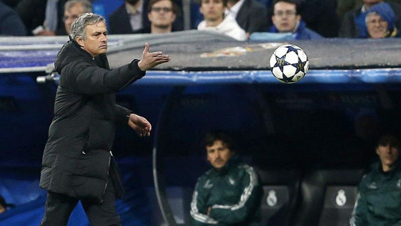La prensa británica asume la vuelta de Mourinho al Chelsea