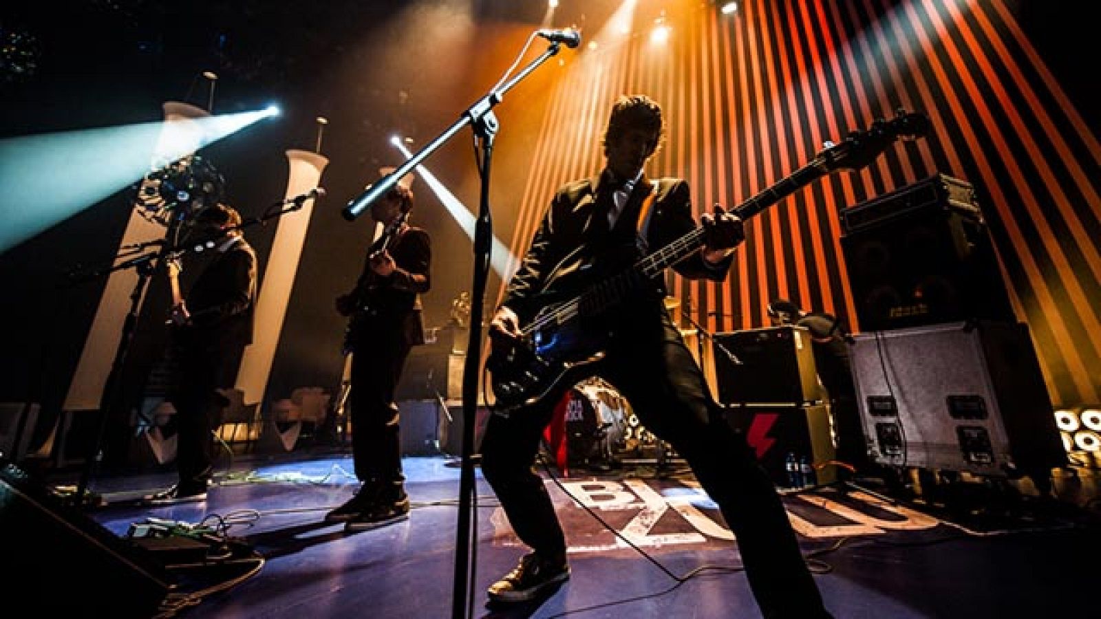 Blue zulu - Teràpia de shock i Els Catarres - 6/05/2013