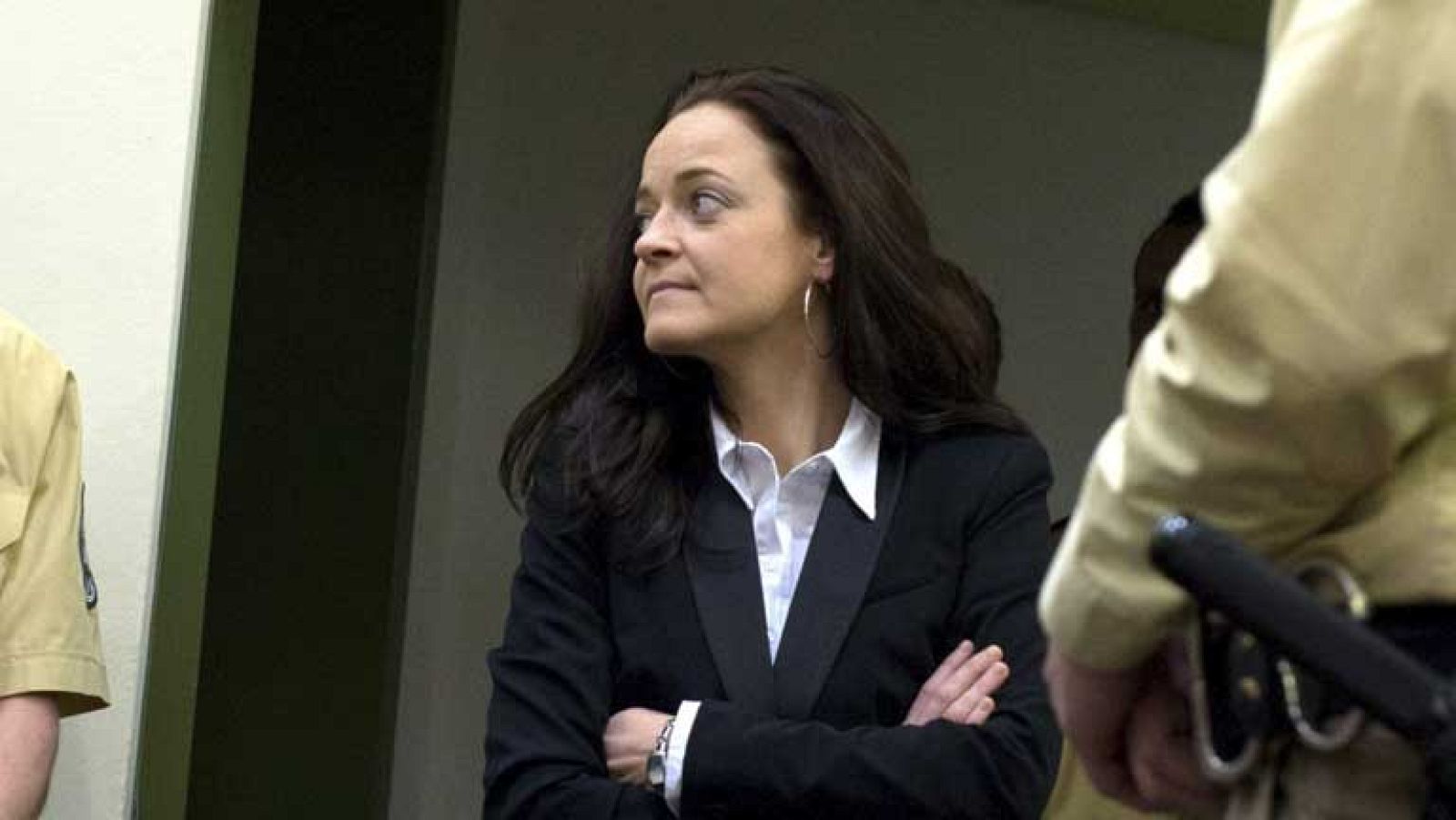 Comienza el juicio contra "la novia nazi" por el asesinato de 10 personas | Ver