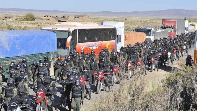La protesta sindical por mejores pensiones se torna violenta en Bolivia
