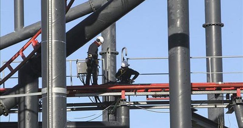 Los accidentes laborales descienden por la crisis pero la inseguridad en el trabajo se mantiene