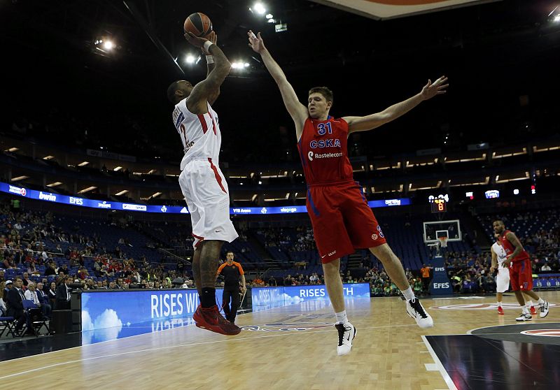 Olympiacos desquicia al CSKA y se clasifica para la final