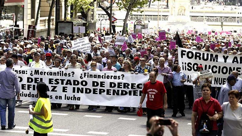 Unos 3.000 afectados de Fórum y Afinsa exigen justicia siete años después