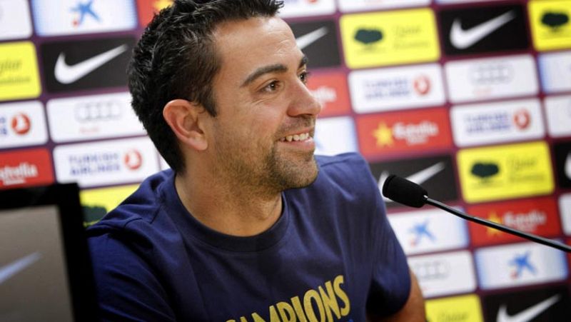 Xavi: "Casillas está sufriendo, es un referente para el fútbol español y no se lo merece"