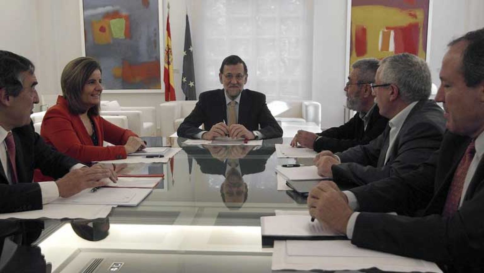 UGT y Comisiones Obreras y Mariano Rajoy comparecen en Moncloa