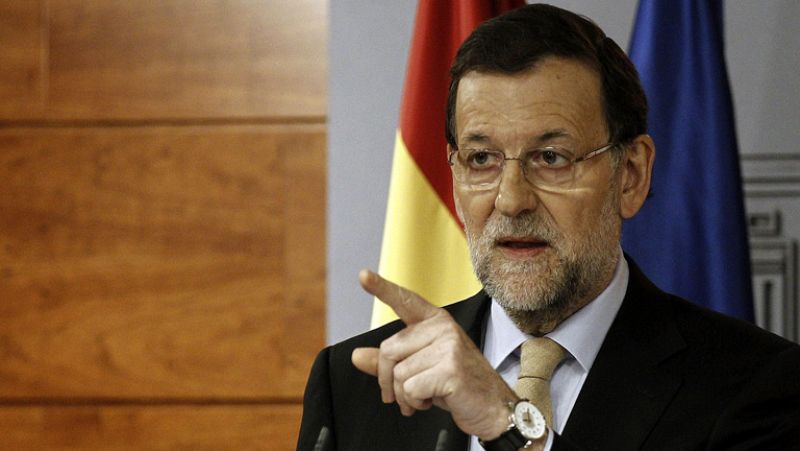 Rajoy pide a sus barones "sentido común" con el déficit y dice que "la discusión pública no es útil"