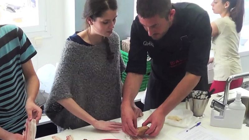 Formaci�n de los aspirantes de MasterChef: Solomillo Wellington