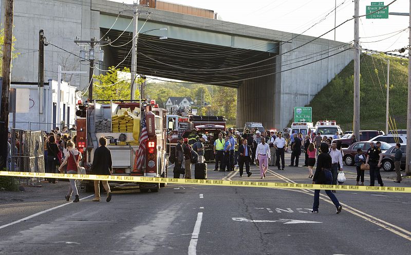 Al menos sesenta heridos en un choque de trenes en Connecticut, Estados Unidos