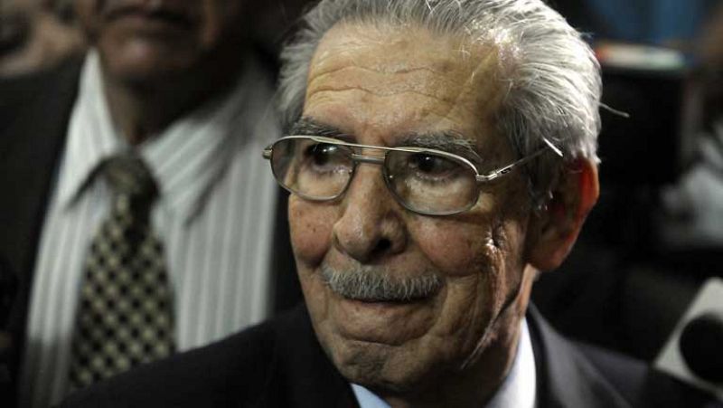El Constitucional de Guatemala anula la condena de 80 años por genocidio al exdictador Ríos Montt