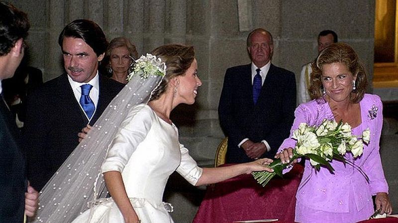 Ana Botella reconoce que el cabecilla de Gürtel pagó como "regalo" parte de la boda de su hija