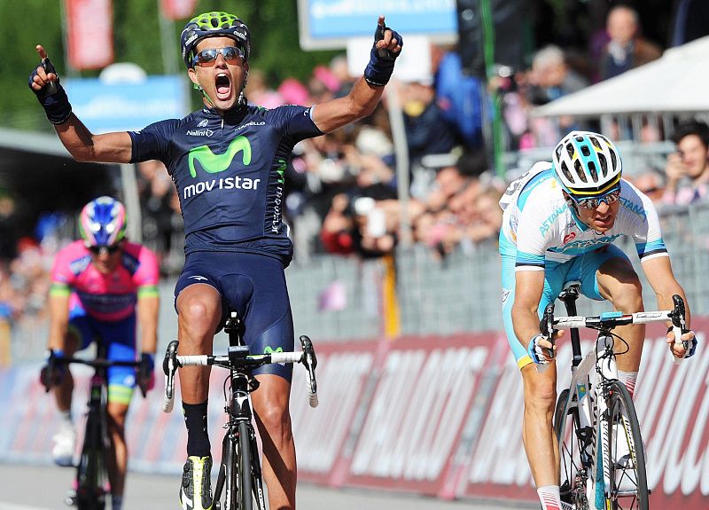 Beñat Intxausti da la primera victoria al ciclismo español en el Giro