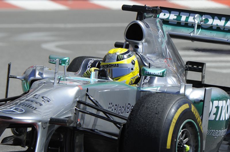 Rosberg domina los libres de principio a fin, con Alonso en tercer lugar