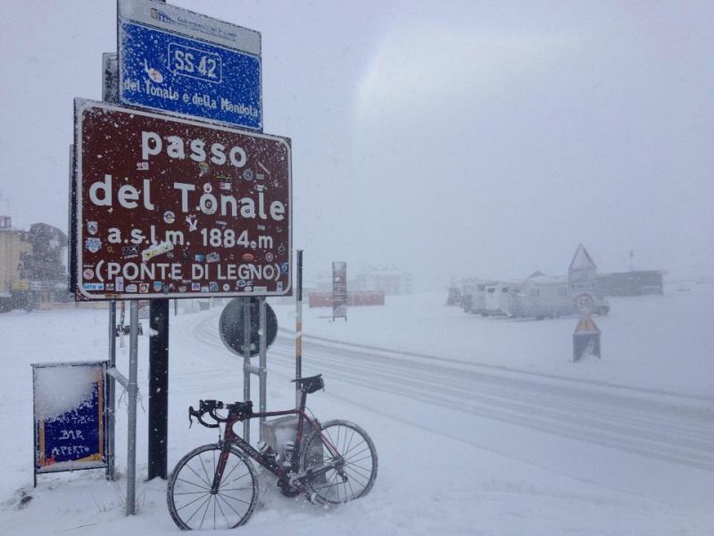 Suspendida por la nieve la etapa 19 del Giro