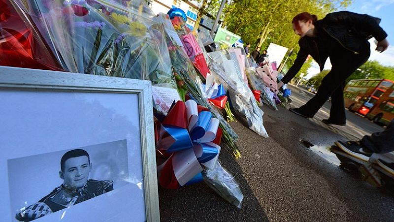 La Policía británica investiga las conexiones de los asesinos de Londres con grupos islamistas
