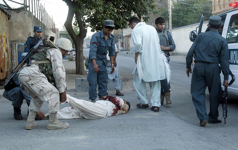 Al menos tres muertos en un ataque contra la sede de la Cruz Roja en Afganistán