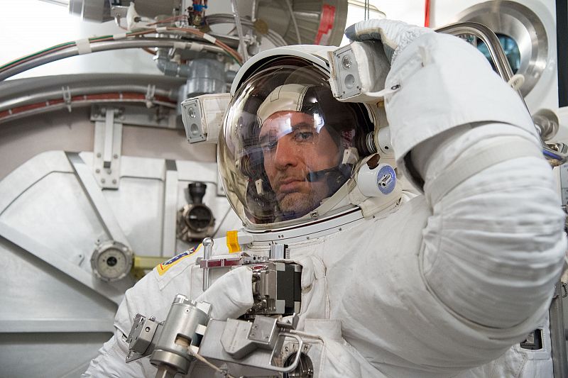 Un nuevo astronauta de la Agencia Espacial Europea se incorpora a la tripulación de la EEI
