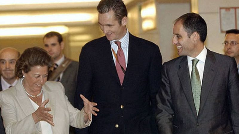 El juez pide al TSJ de Valencia que investigue a Camps y Barberá al apreciar indicios de delito