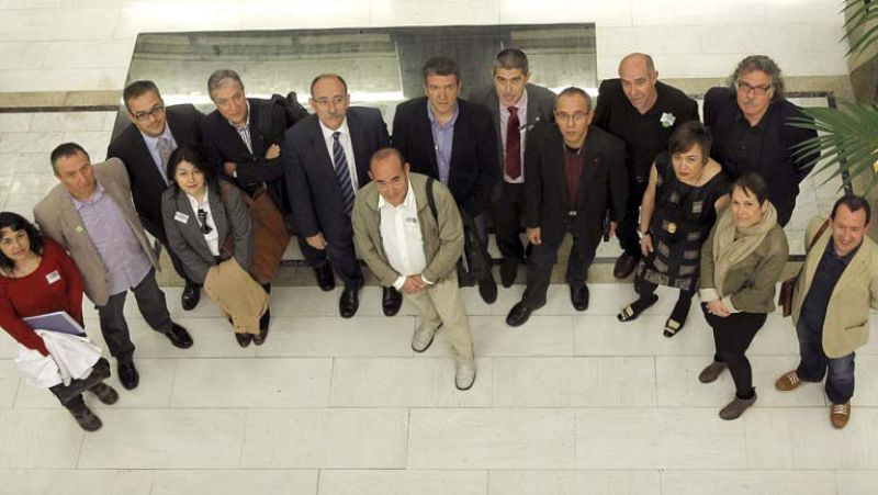 La oposición, los sindicatos y los padres se unen en el Congreso contra la Ley Wert