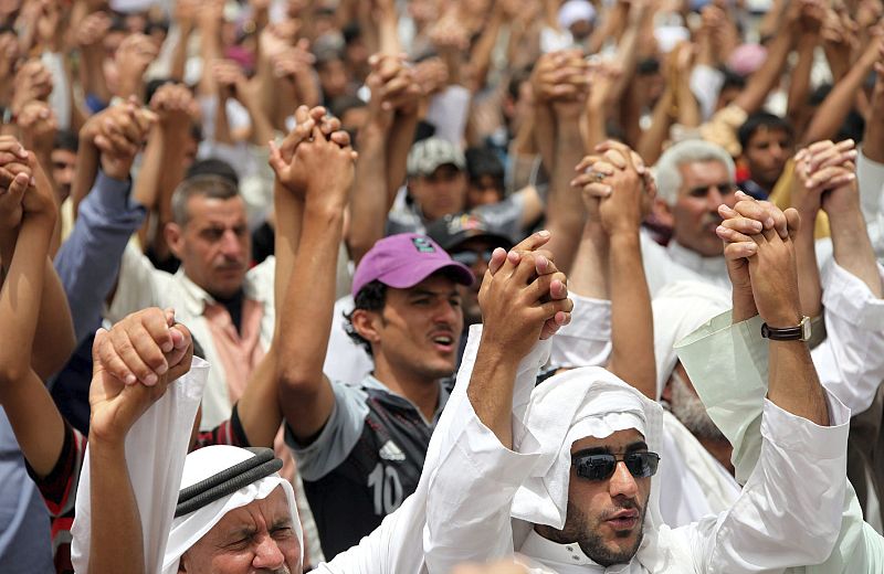 Irak despide mayo entre atentados y protestas