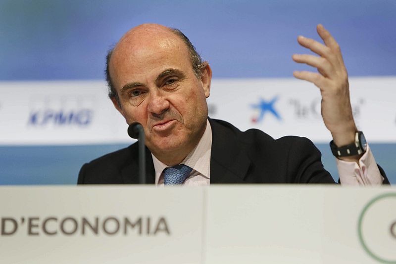 Guindos: "Es fundamental que empiece a haber crédito disponible para la economía española"