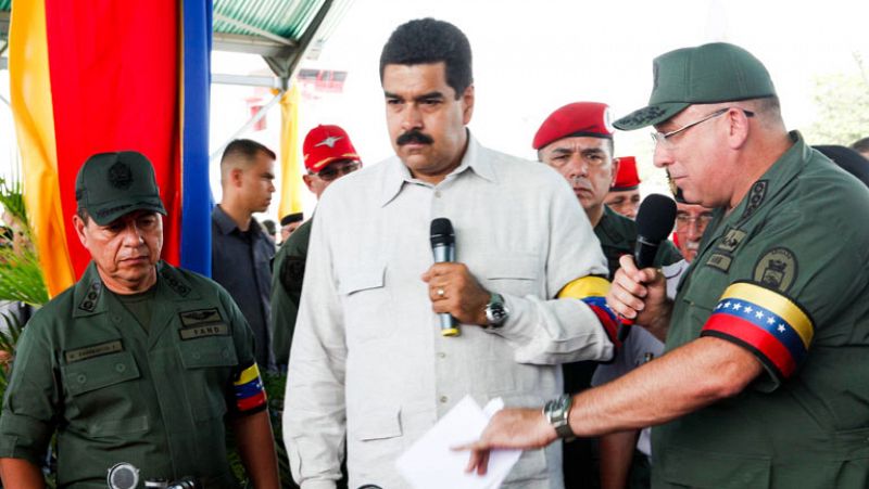 Maduro evalúa cómo "reconstruir" y "reconfigurar" las relaciones con Santos