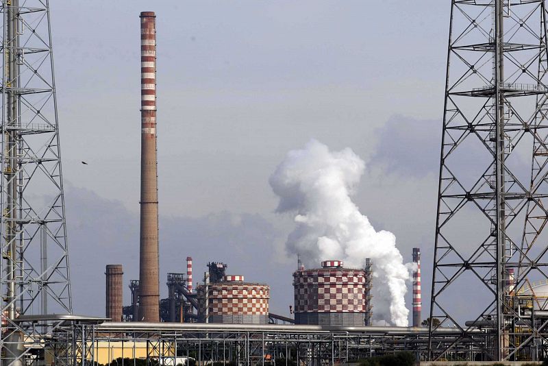 Italia interviene la mayor planta de acero de Europa para evitar su cierre
