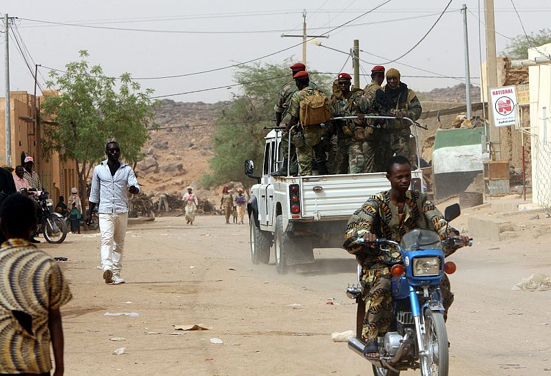 Los abusos y la impunidad castigan a Mali tras cinco meses de guerra