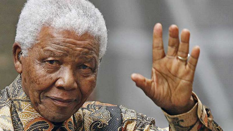 Mandela, ingresado en estado "grave pero estable" tras recaer de su infección pulmonar