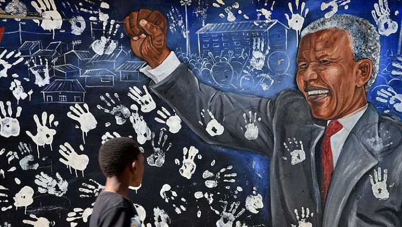 Silencio en Sudáfrica sobre la salud de Mandela, que sigue hospitalizado