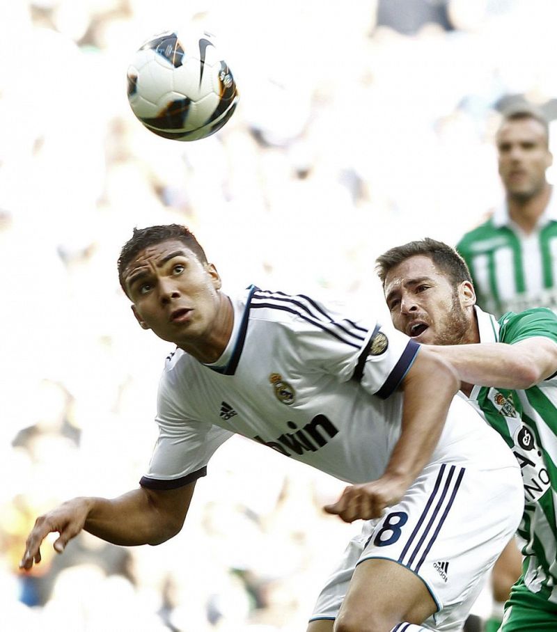 El Real Madrid hace efectiva la opción de compra sobre Casemiro, que pasa al primer equipo