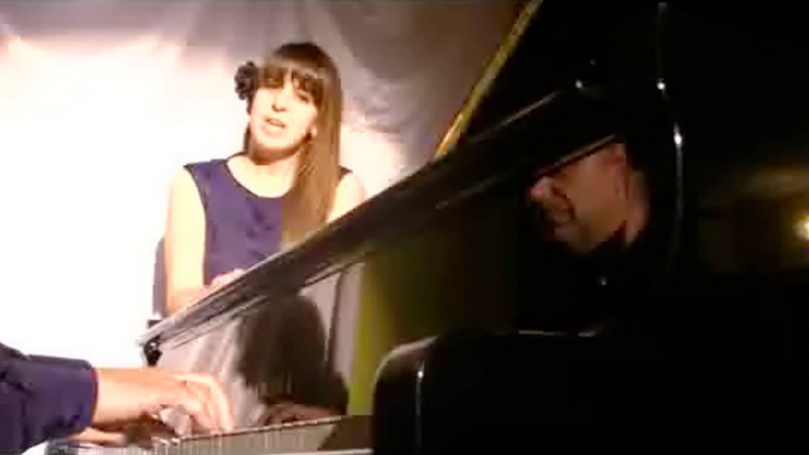 La reMovida - Cristina Sánchez - "Dímelo"