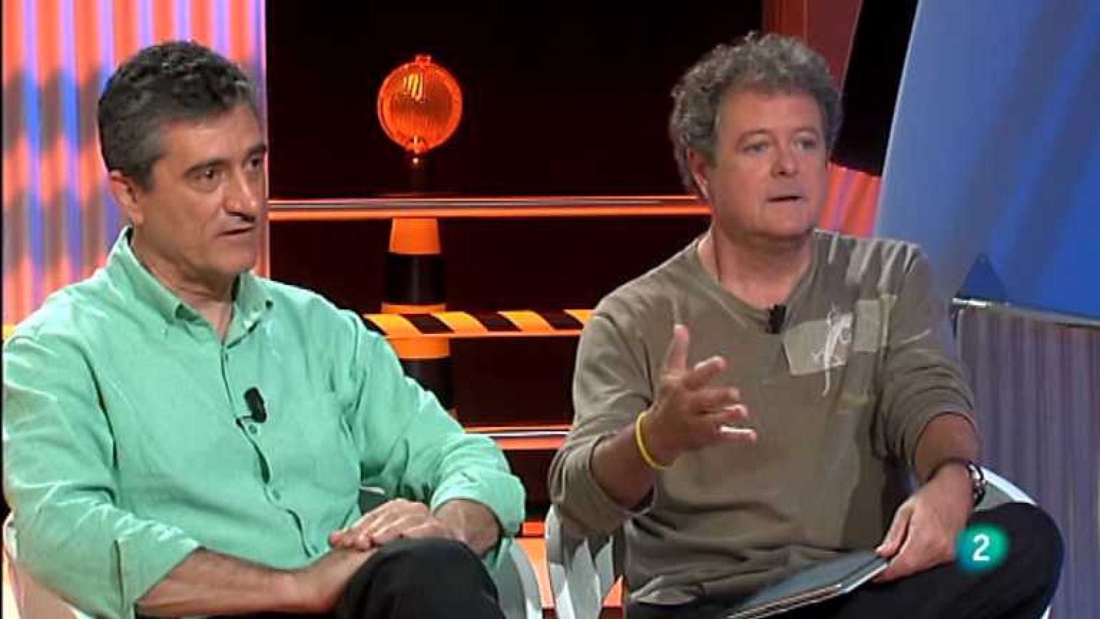 Atención Obras - Con Gomaespuma, Andrés Lima y Fuel Fandango - 14/06/13 - Ver ahora