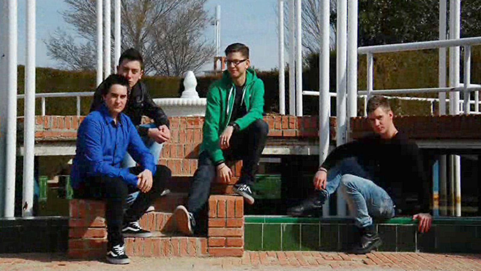 La reMovida - Gravedad cero - "Nos falten las palabras"